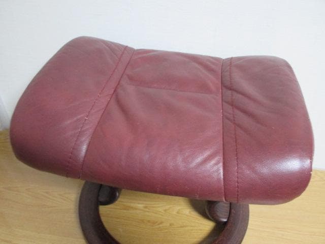 エコーネス　EKORNES　スツール　オットマン　椅子　本革　レザー　レッド系