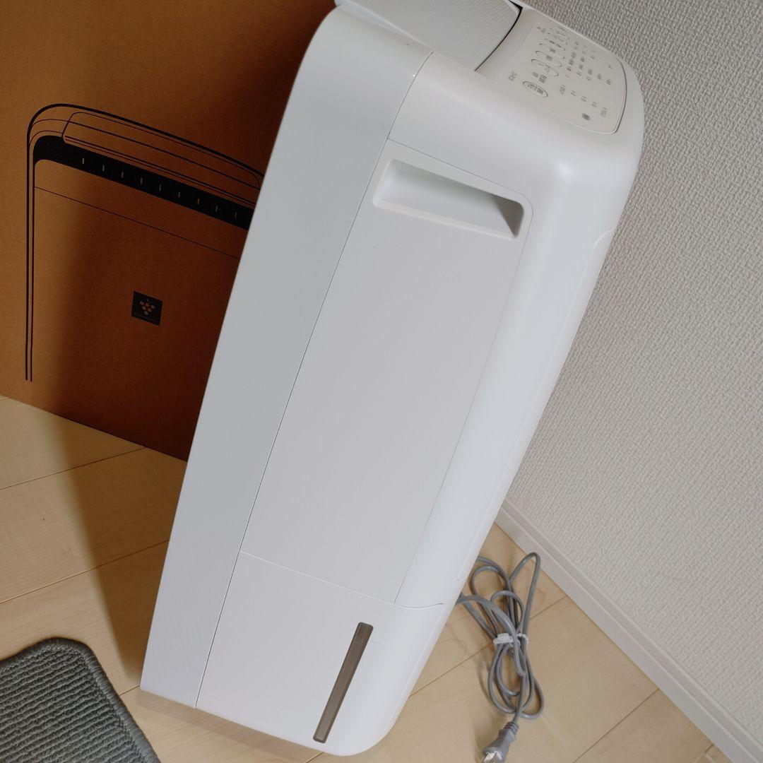 ❤*︎様 SHARP CV-R120-W 除湿機 ホワイト 箱付き