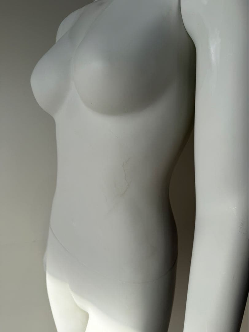 ホワイト女性用マネキン 全身タイプ　９号