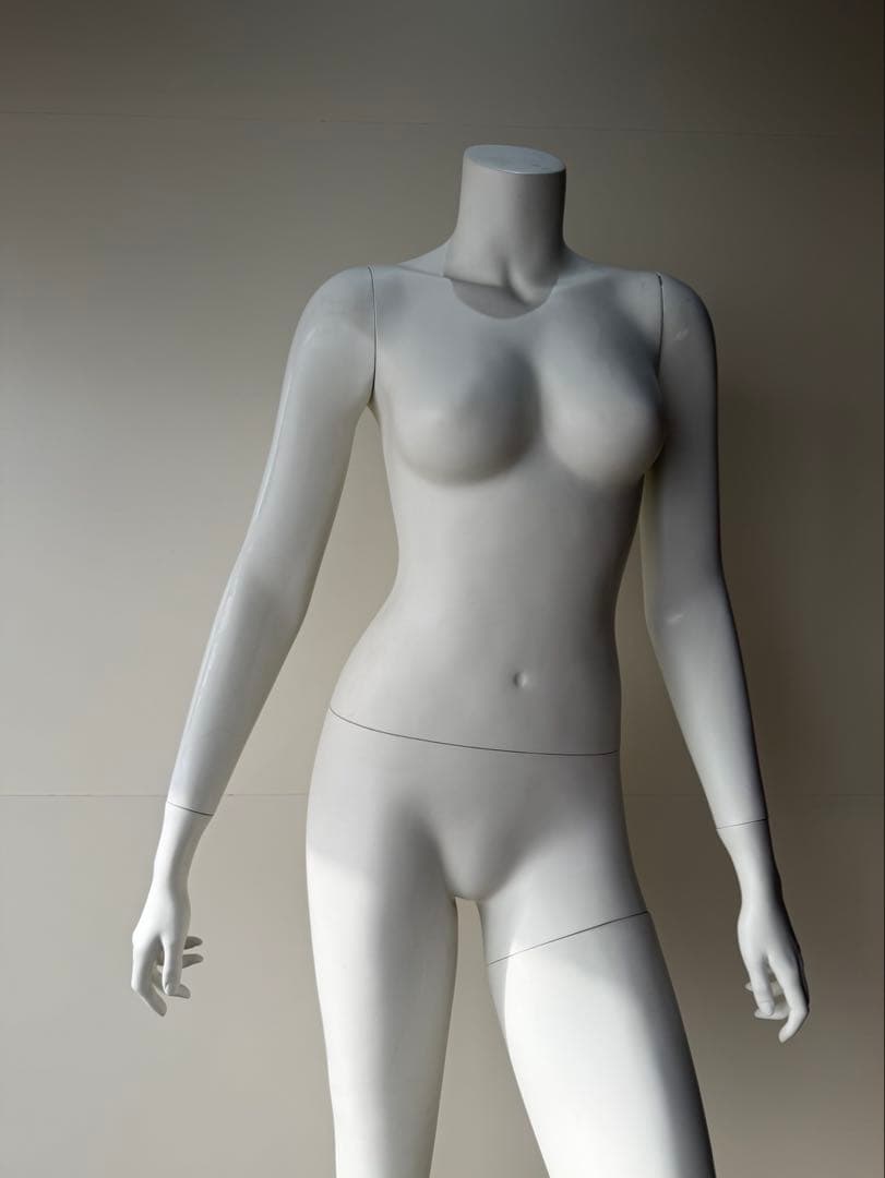 ホワイト女性用マネキン 全身タイプ　９号