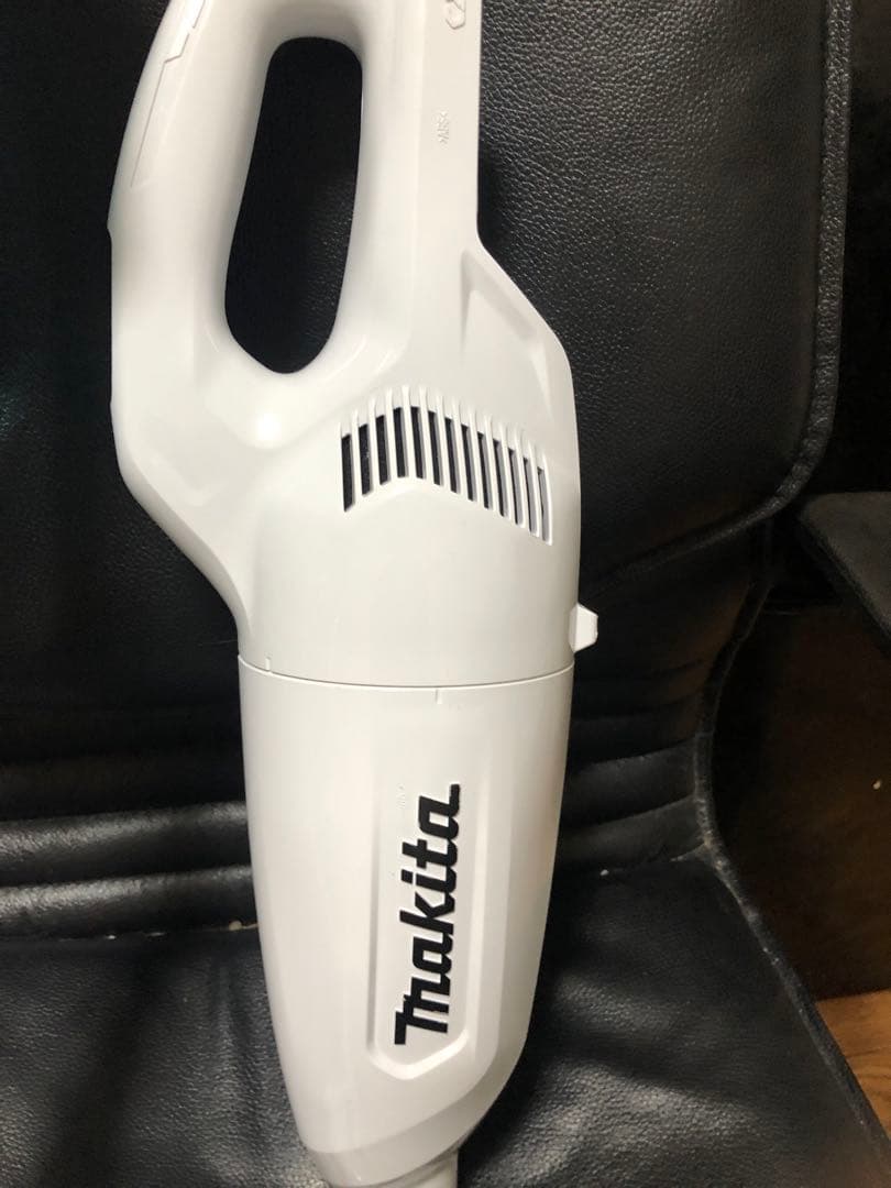 ★美品★ makita コードレス掃除機セット CL108FDSHW