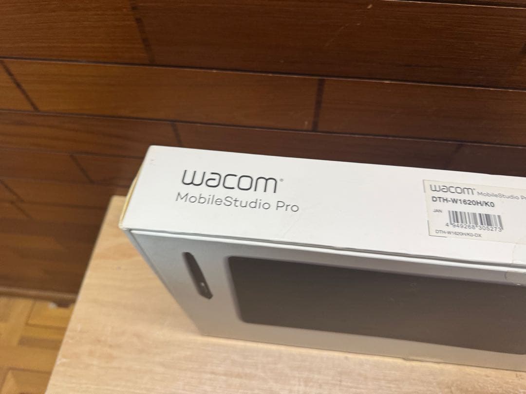 液タブ・ペンタブ Wacom Mobile Studio Pro 16