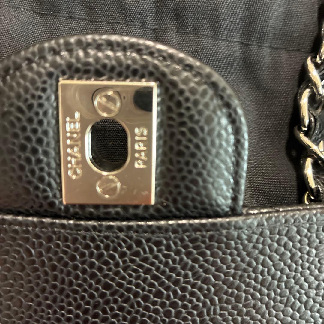 ブラック キルティング ショルダーバッグ　ノベルティ　レアなシルバー金具