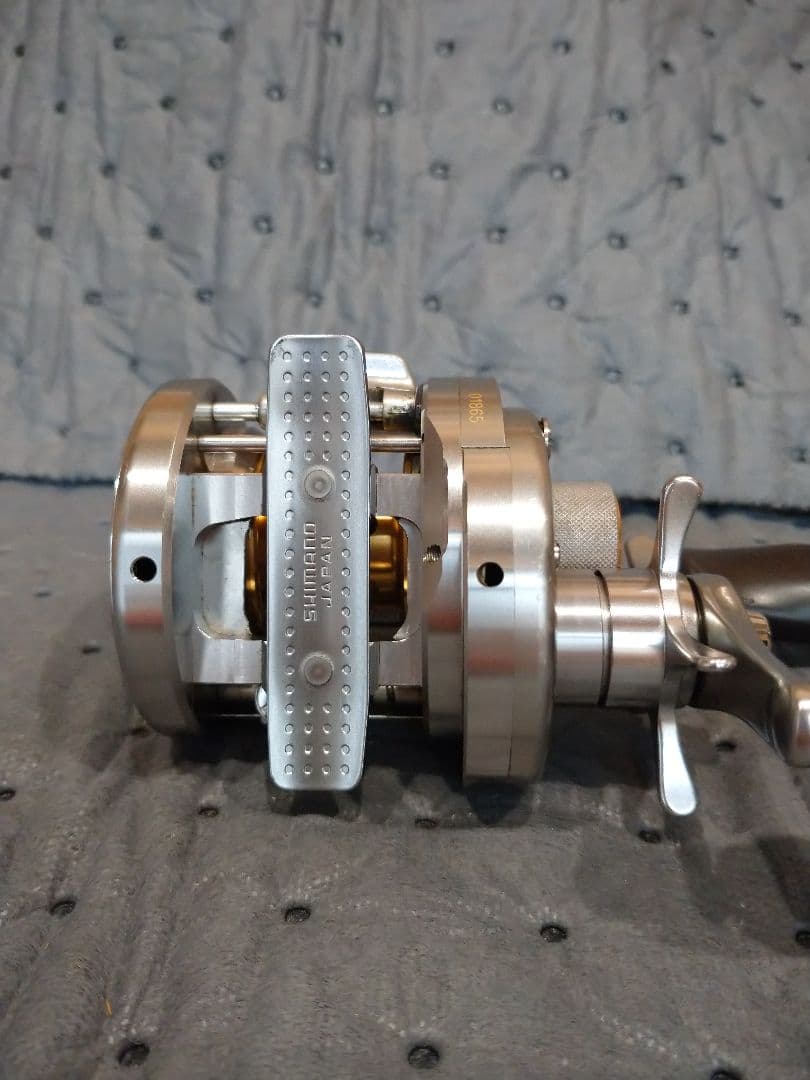 シマノ カルカッタコンクエスト100 DC