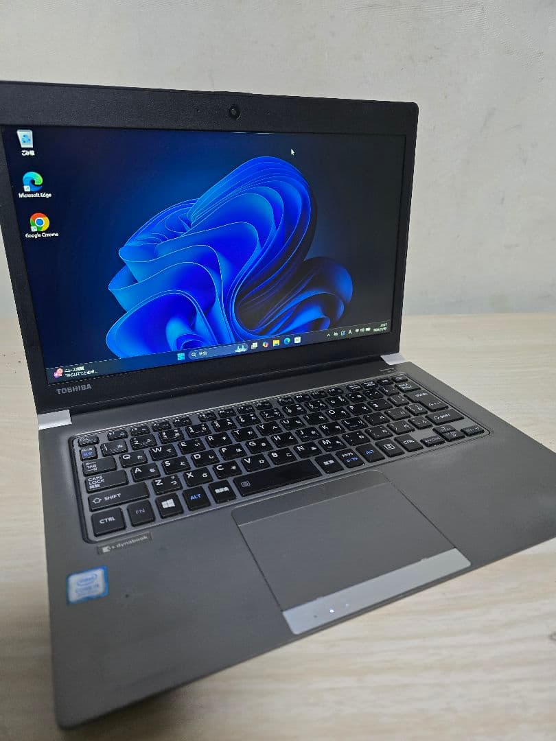 DynaBook R63 CORE i5 8GB SSD256GB フルHD