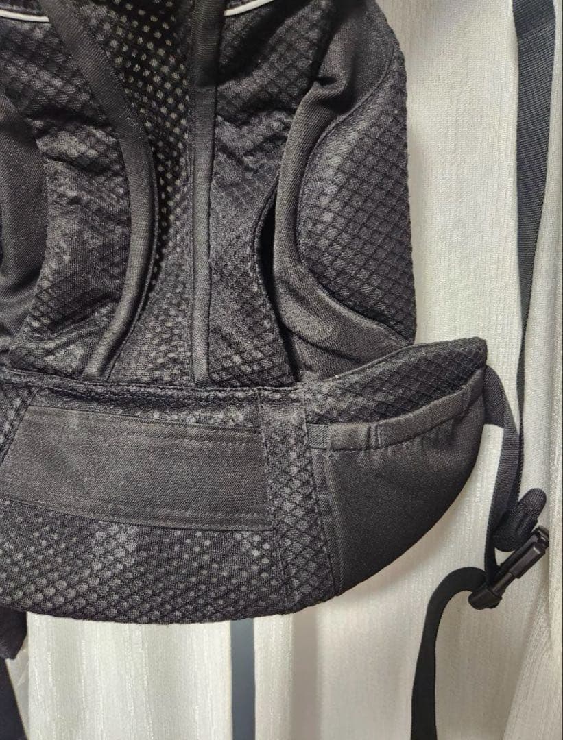 ergobaby omni breeze 黒　美品　ポーチ付き