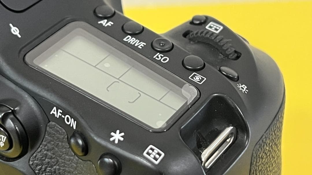 【美品】Canon EOS 80D デジタル一眼レフカメラ【値引き】