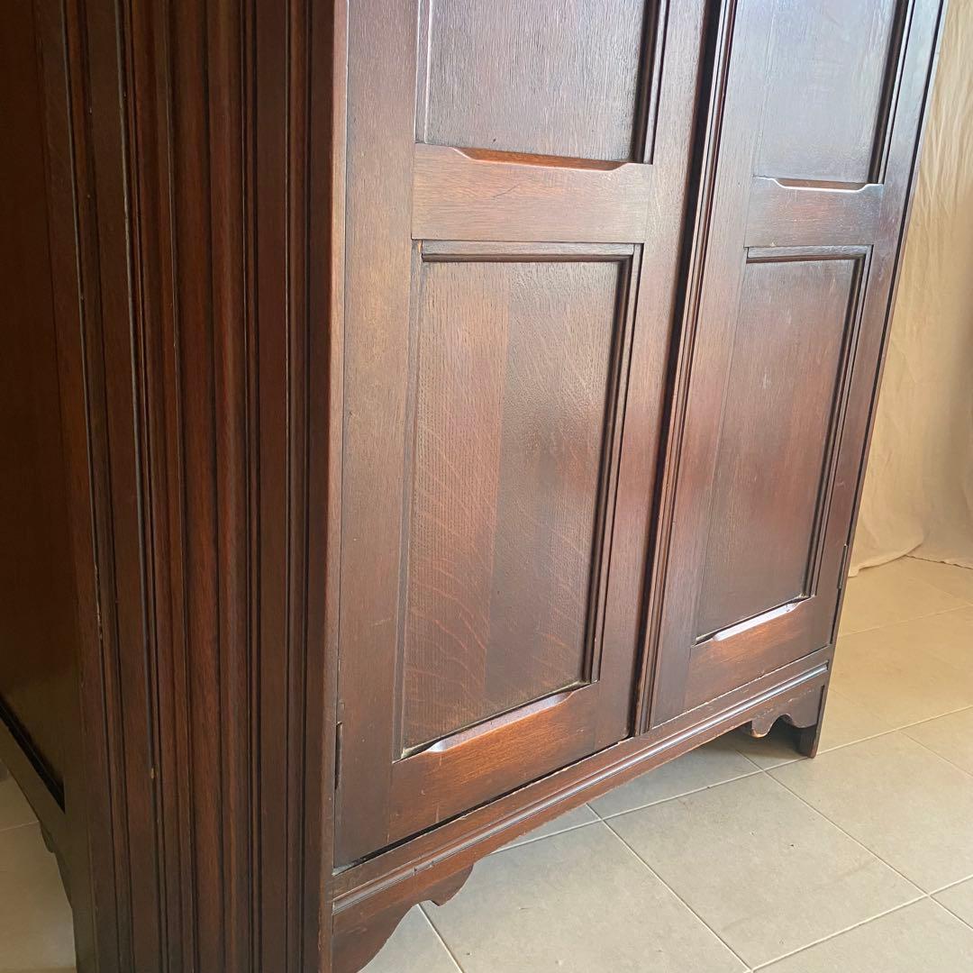 イギリス　アンティーク　ワードローブ　英国カントリー　ヨーロピアン　キャビネット