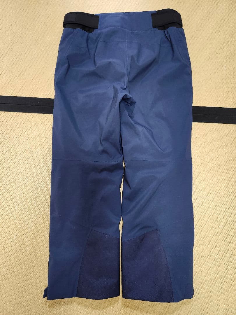 ゴールドウィン スキーウェア　上L　下L-S 　パンツの裾が長い方　必見！