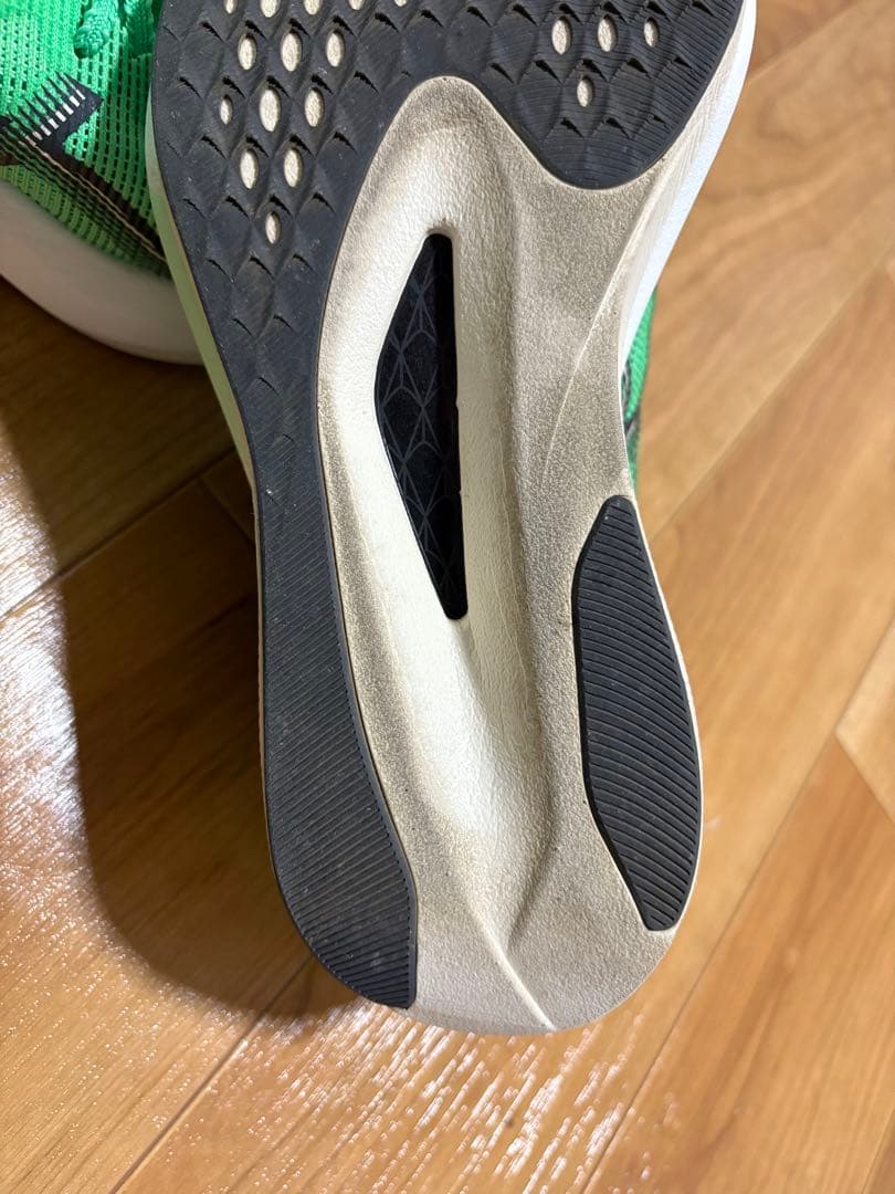 アシックス　マジックスピード5 メンズ27.5cm