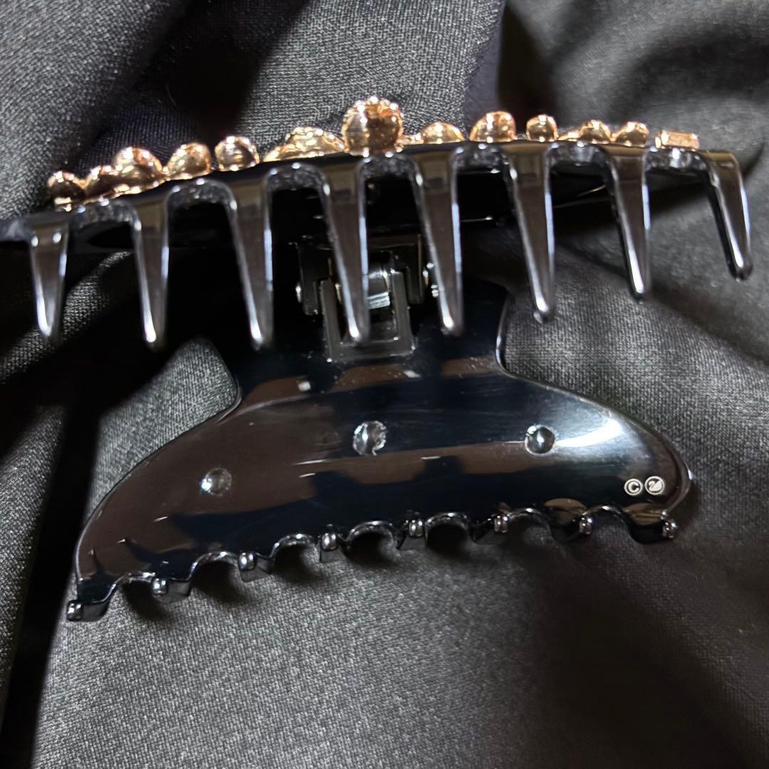 SWAROVSKI ヘアクリップ フラワーモチーフ ラインストーン パヴェ