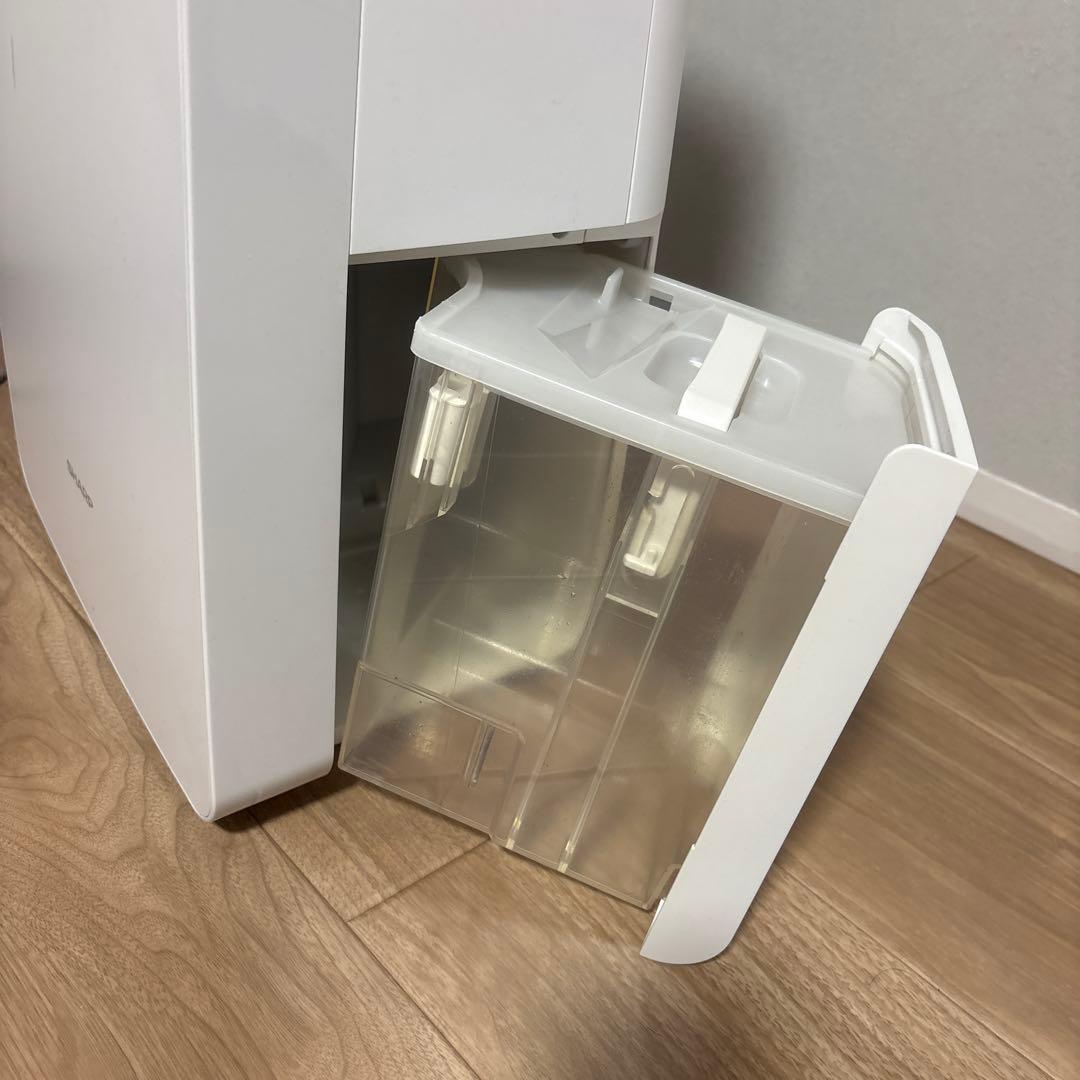 【ジャンク品】SHARP衣類乾燥除湿機 CV-L180