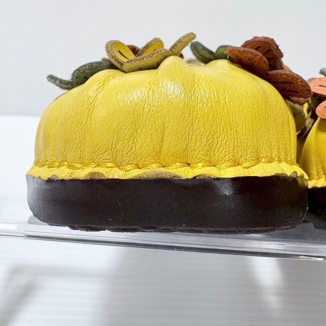 Estacion エスタシオン 小花立体フラワーモチーフ本革フラットパンプス