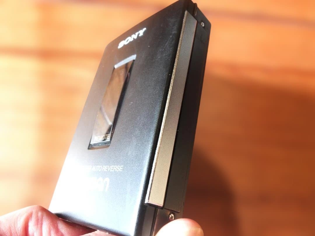 美品 SONY WALKMAN WM-607 電池・充電器付き