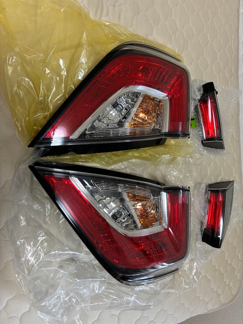 テールランプ 赤 クリア 2個セット