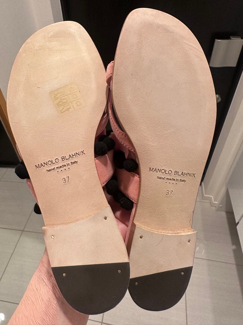 MANOLO BLAHNIK ピンク サンダル 37