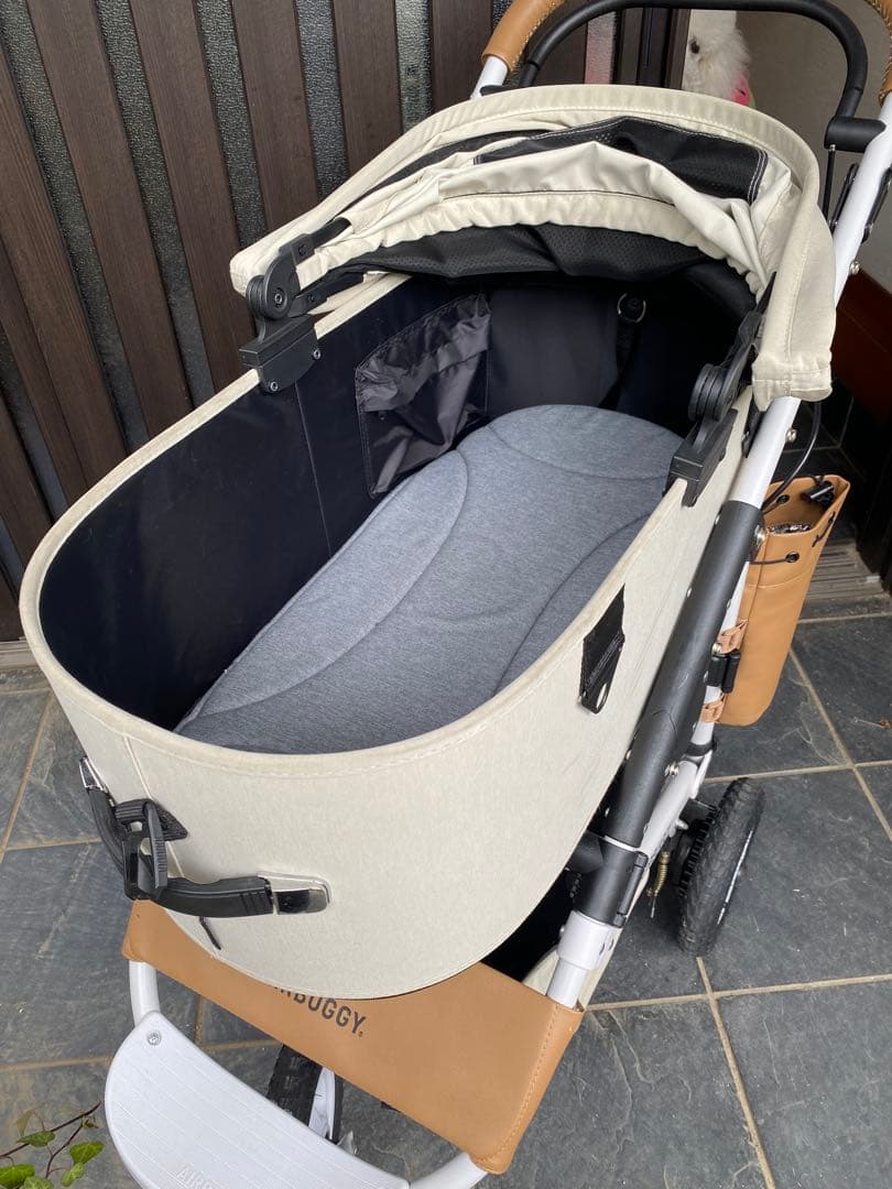 AIRBUGGY ドーム3　プレミアム　ラージ　アーバンホワイト