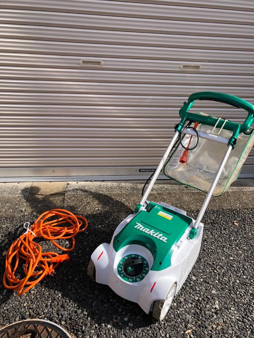 makita マキタ 230mm 芝刈機 MLM2351