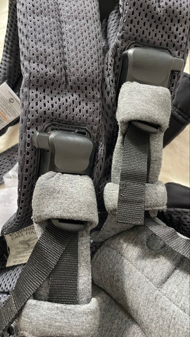 ベビービョルン 抱っこ紐　ハーモニー　アンスラサイト