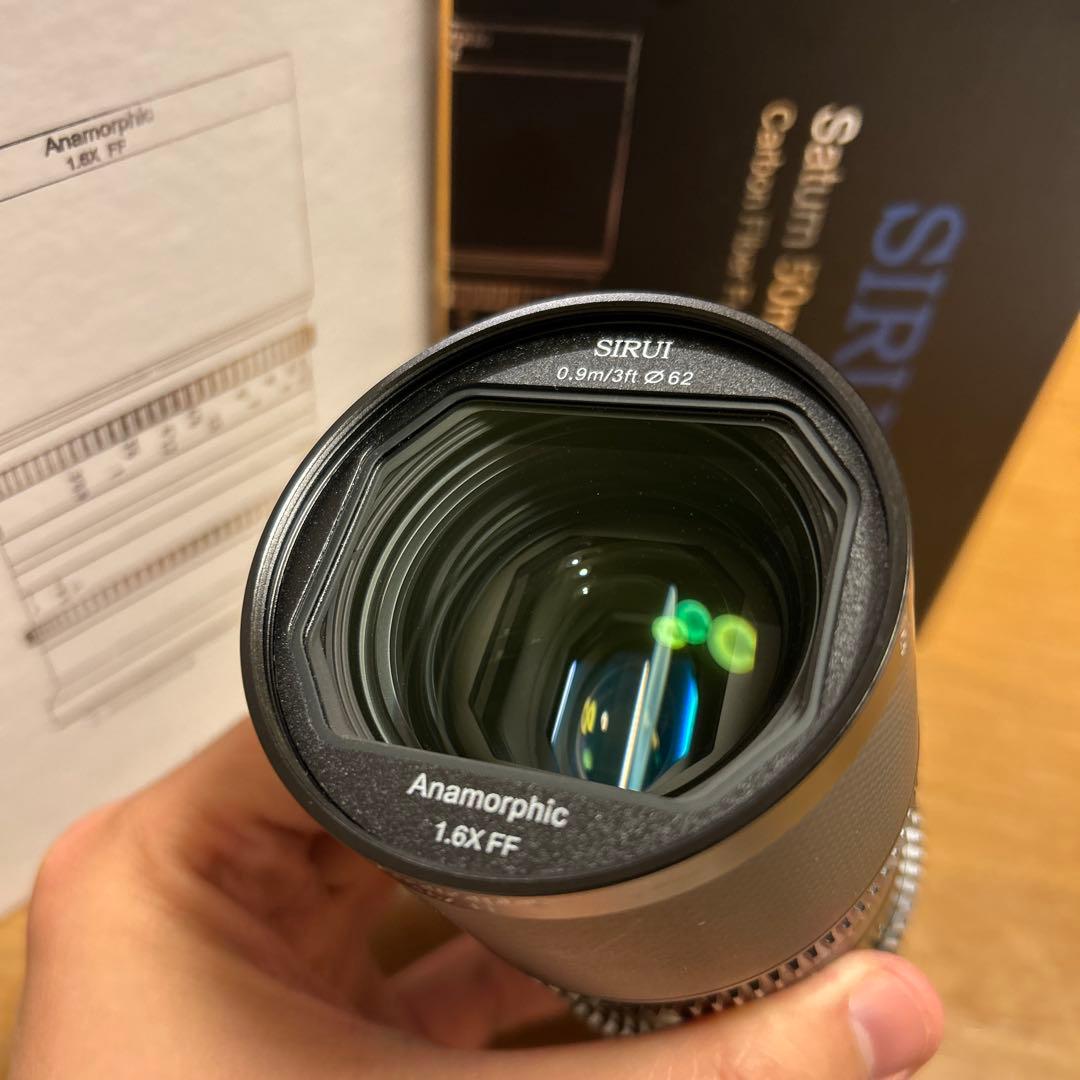 Sirui 50mm T2.9 1.6X FMカーボン アナモルフィックレンズ