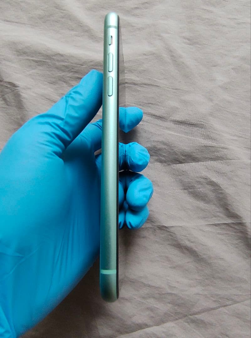 iPhone 11 本体 グリーン iOS 26.2