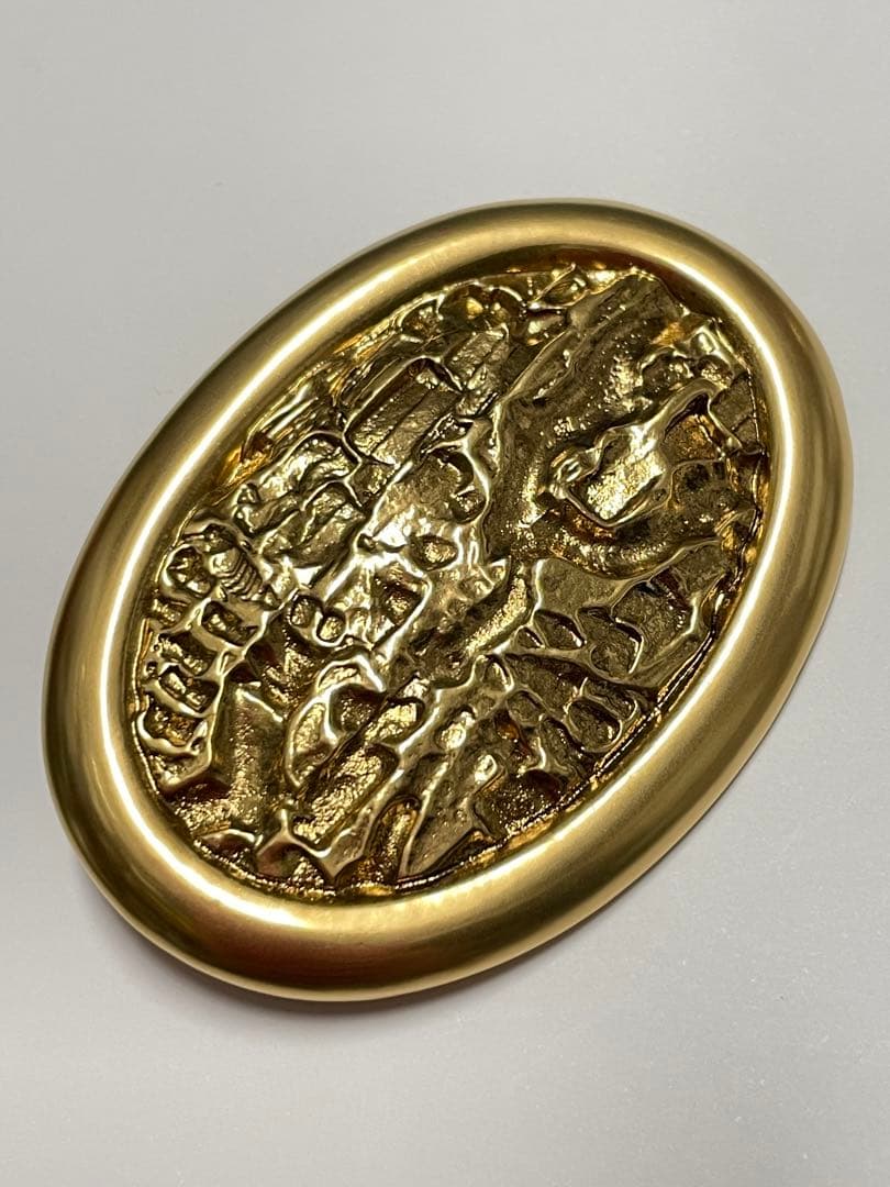 【匿名配送】YVERS SAINT LAURENT ブローチ　❤︎