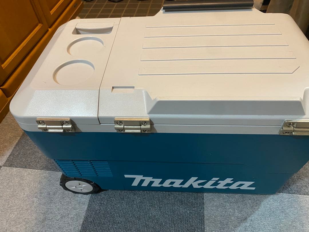 Makita 保冷温庫 CW180D