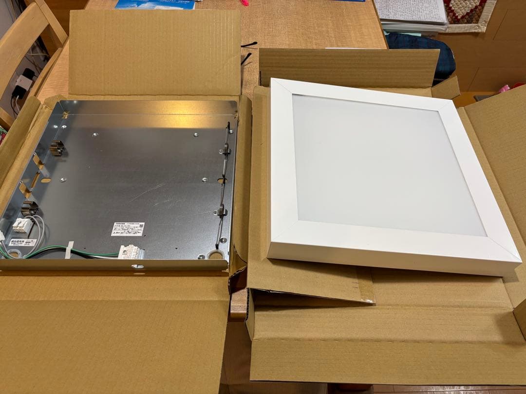 照明器具　東芝