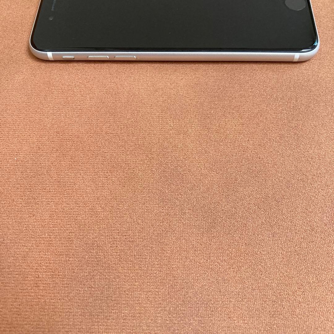 313【早い者勝ち】iPhoneSE2 第2世代 64GB SIMフリー☆