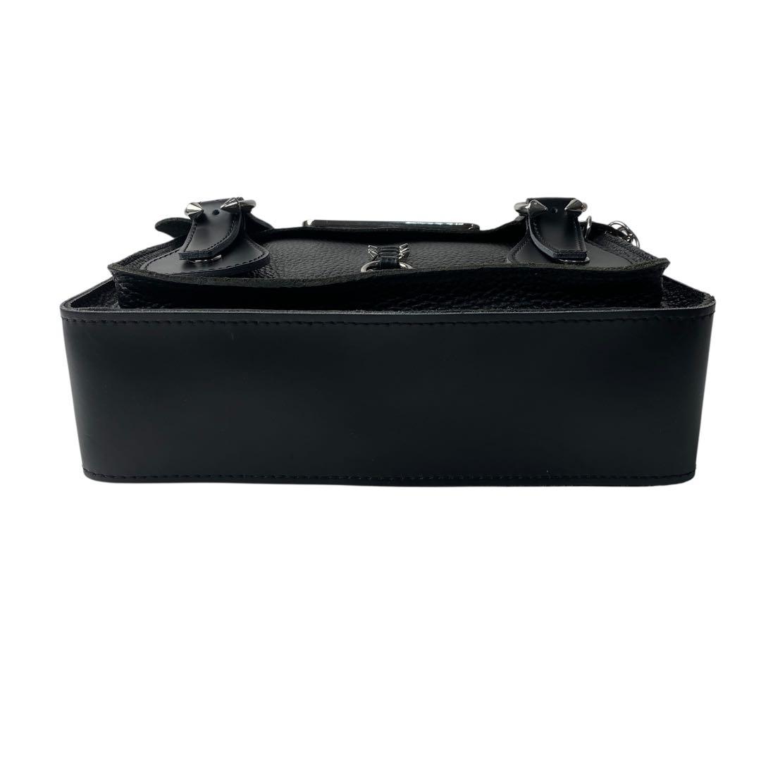 Dr.Martens 11インチ サッチェルバッグ チェーンショルダー