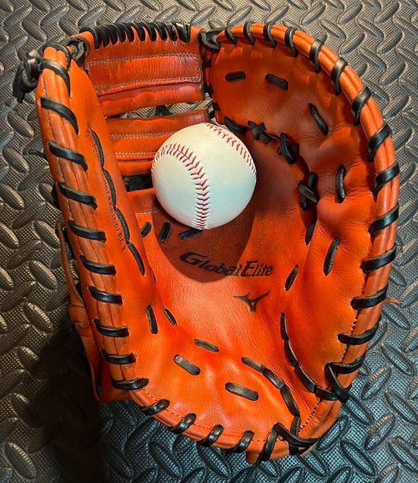 こ*う様 グローバルエリート　ファーストミット　軟式　少年　一塁手　ダイバーシテ