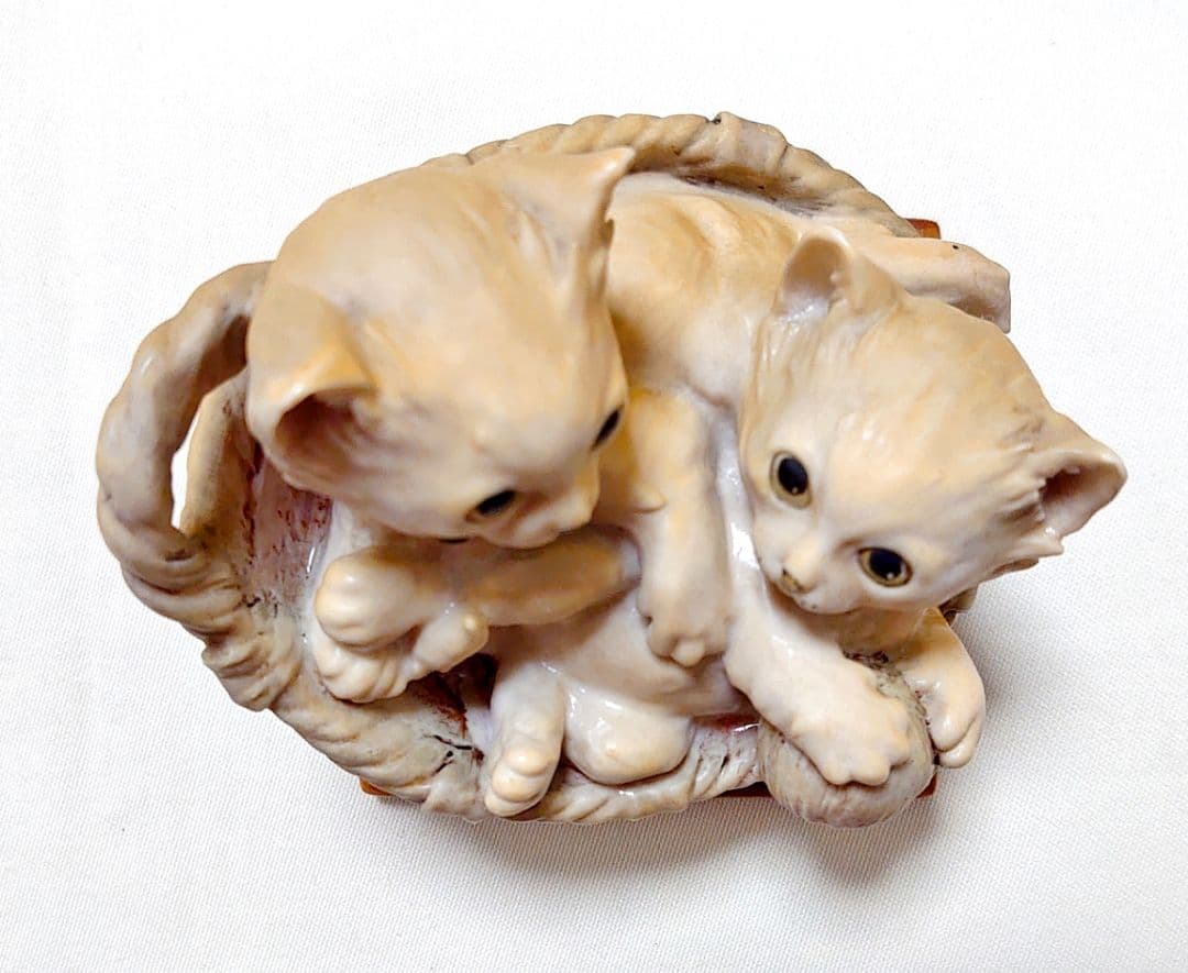 イタリア製　ARMANIアルマーニ　FLORENCE1934　子猫の置物　希少品