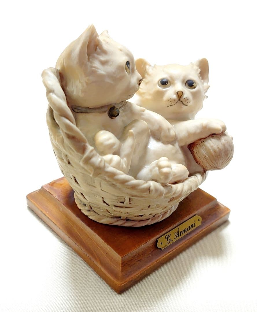 イタリア製　ARMANIアルマーニ　FLORENCE1934　子猫の置物　希少品