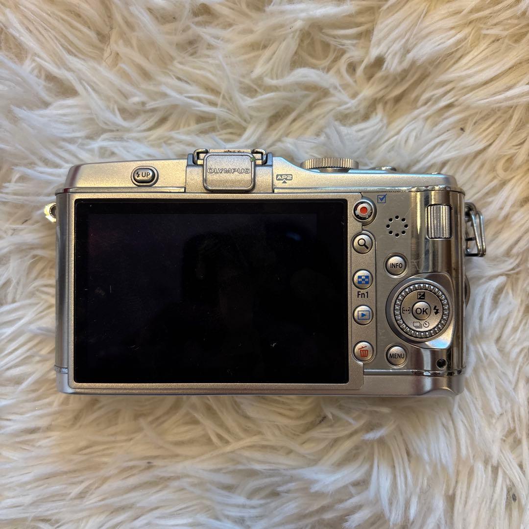 OLYMPUS ミラーレス一眼カメラ　限定版