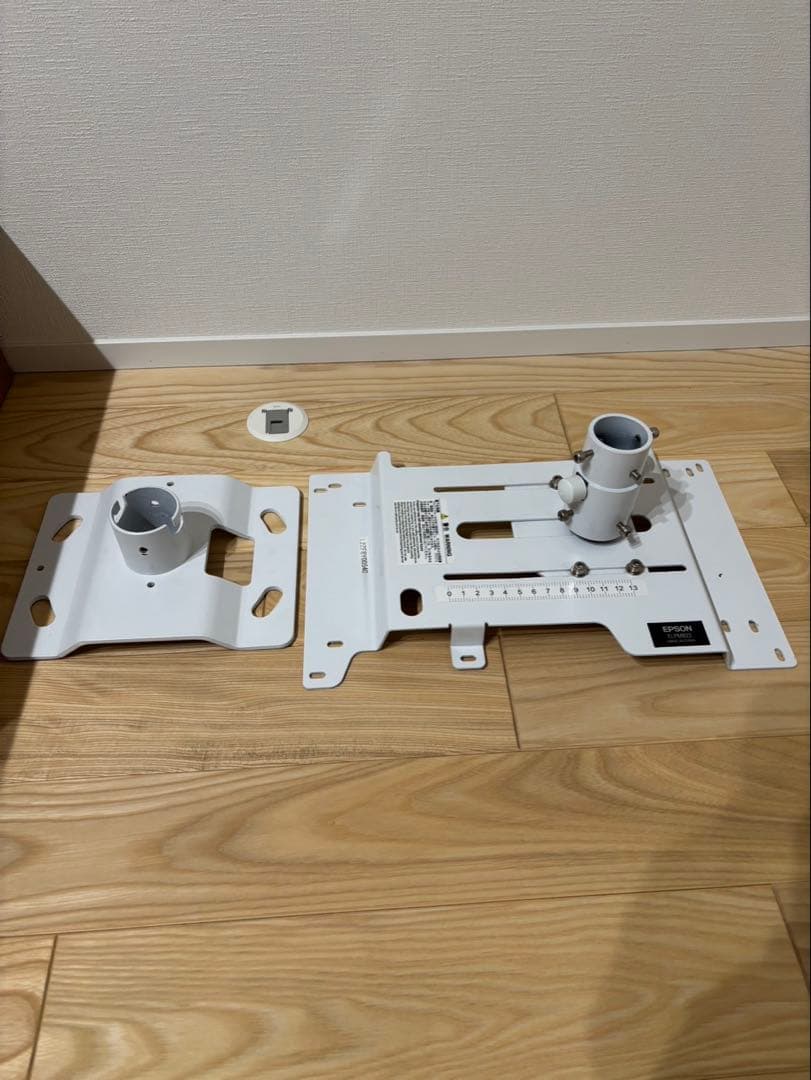 EPSON EH-TW6700W プロジェクター本体　おまけ付