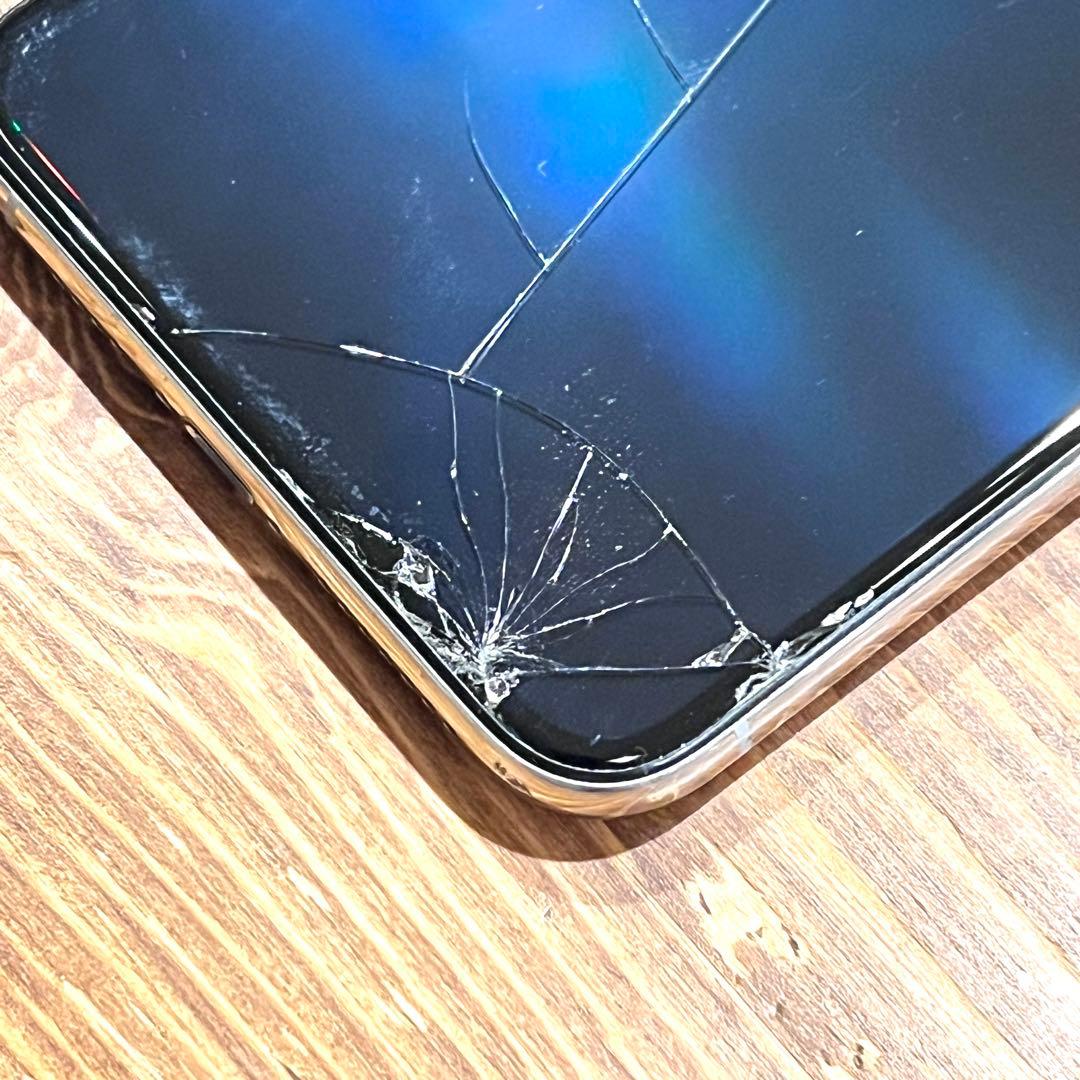 iPhone Xs Max 64GB/バッテリー容量76%/液晶割れあり