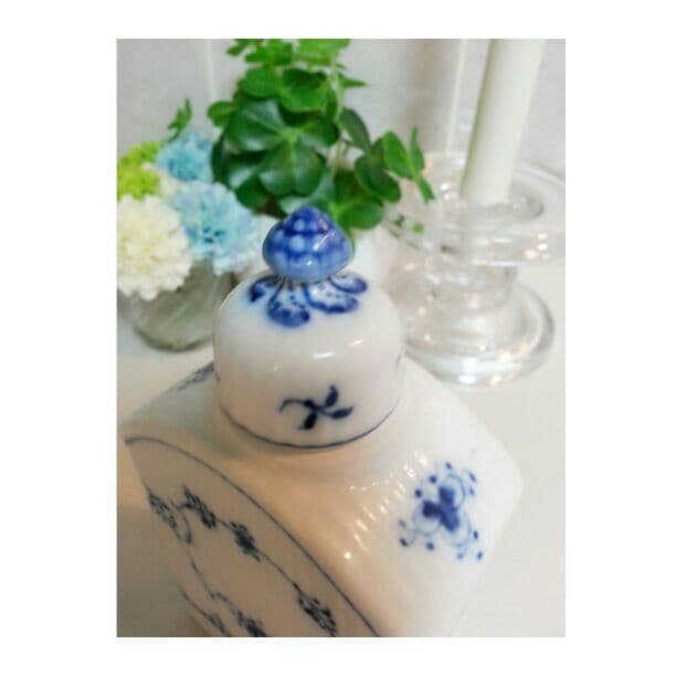 正規品  ロイヤルコペンハーゲン♪  茶葉ポット