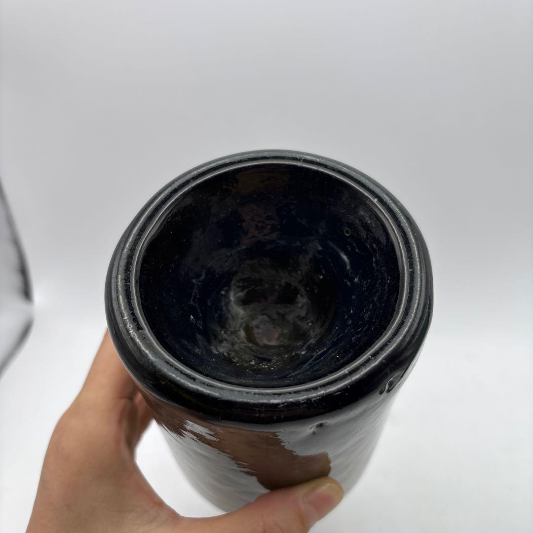 アンティークボトル　暗緑色のワイン瓶　ガラス瓶