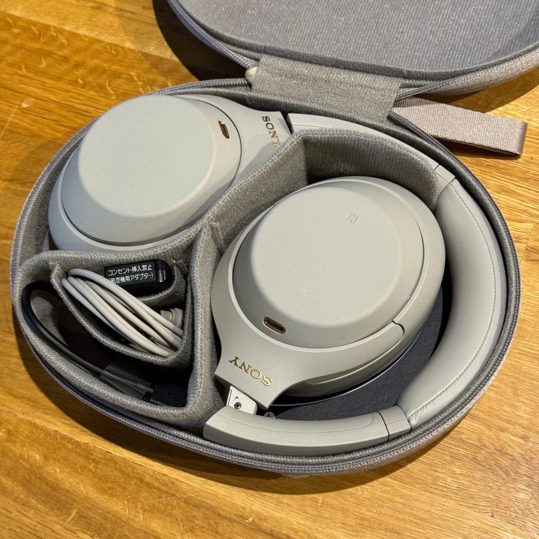 SONY WH-1000XM4ワイヤレスノイズキャンセリングヘッドホン シルバー