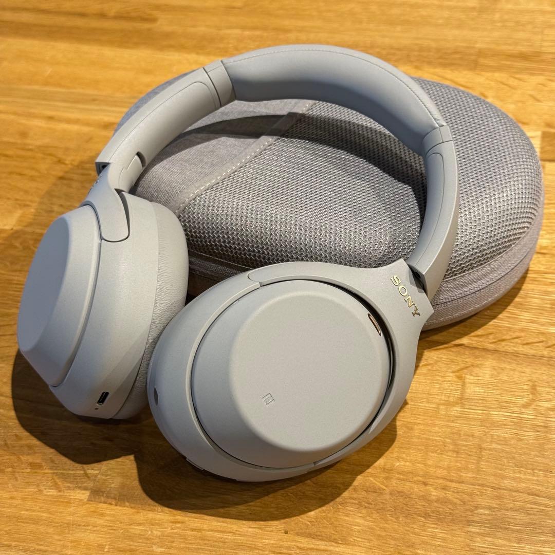 SONY WH-1000XM4ワイヤレスノイズキャンセリングヘッドホン シルバー