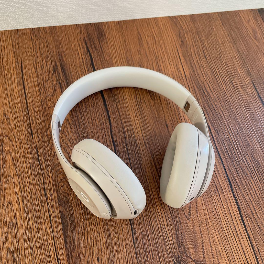 良品⭐️Beats Studio Pro ワイヤレスヘッドホン　保証あり