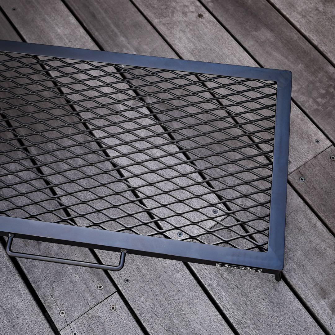 サンゾー工務店　アイアンテーブル　低っ