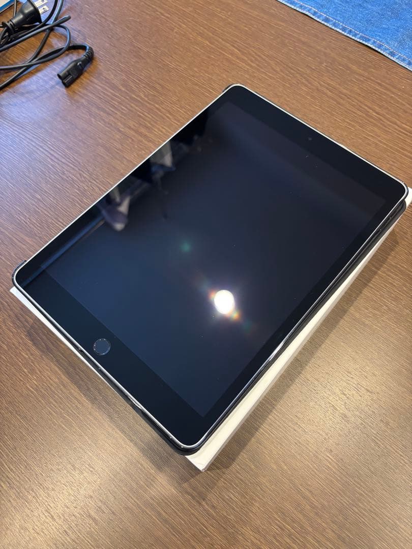 【美品】iPad Wi-Fiモデル 64GB　本体バッテリー最大容量92%