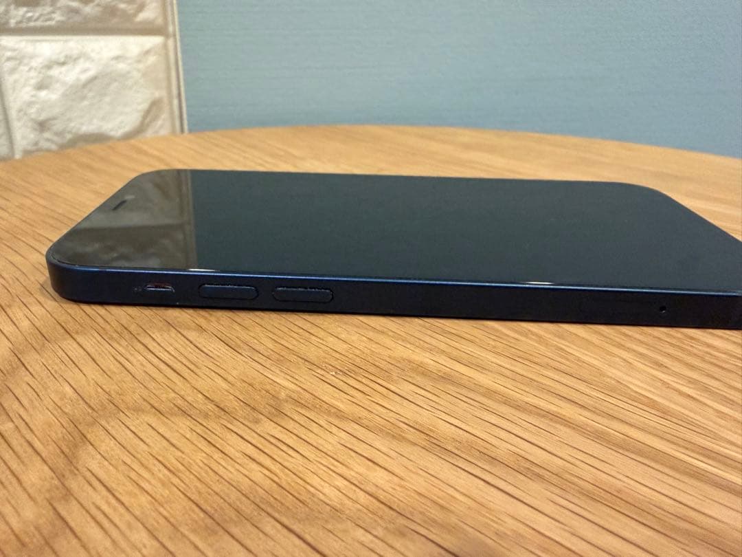 iPhone 12 ネイビー 64GB Lightning不調 ios17