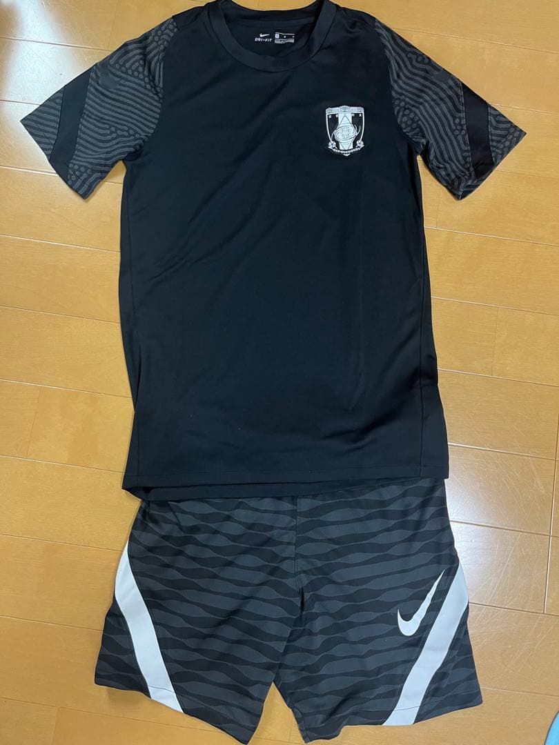 浦和レッズ20年NIKEストライクSSトップMトレーニングシャツ&パンツ