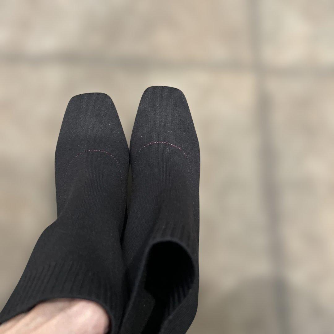 VIVAIA 黒と赤　ブーツ