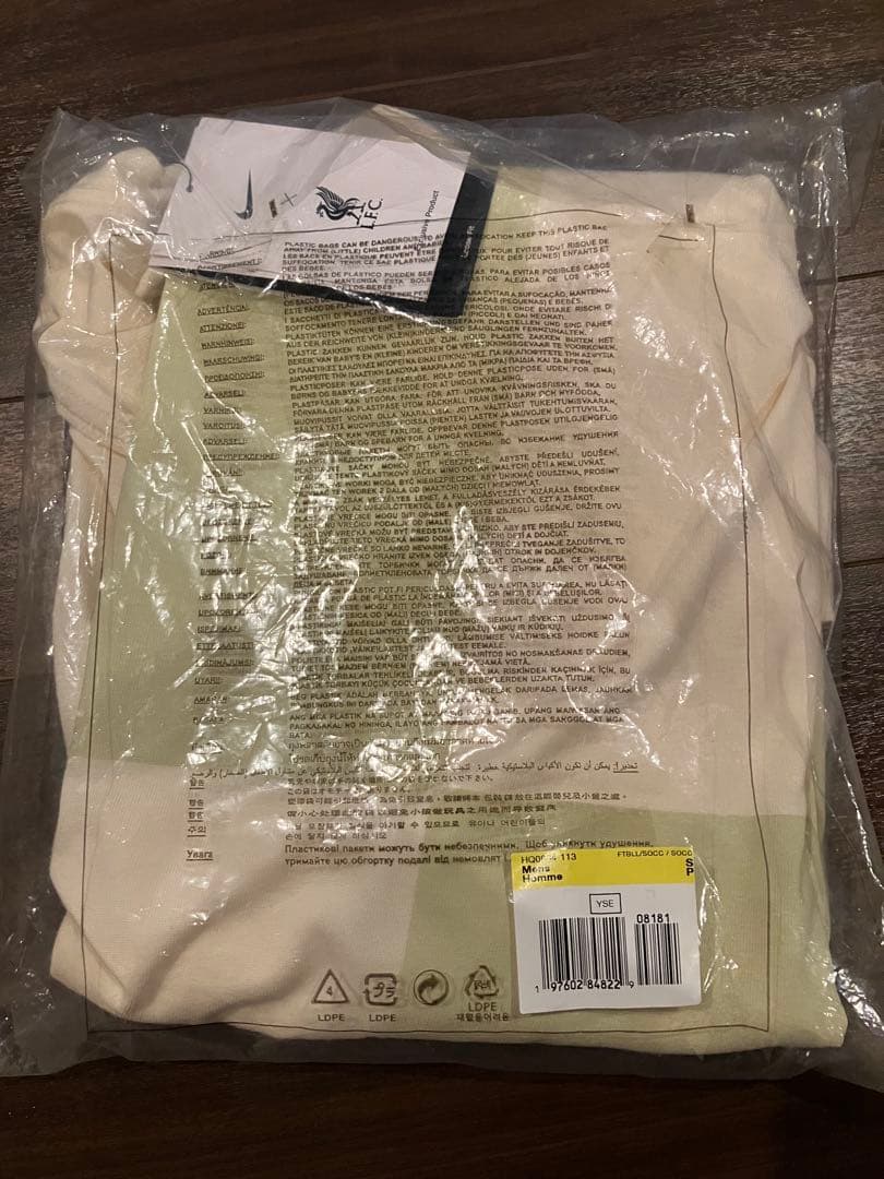 リバプール　LFC Nike エアマックスメンズ 24/25 TシャツSサイズ