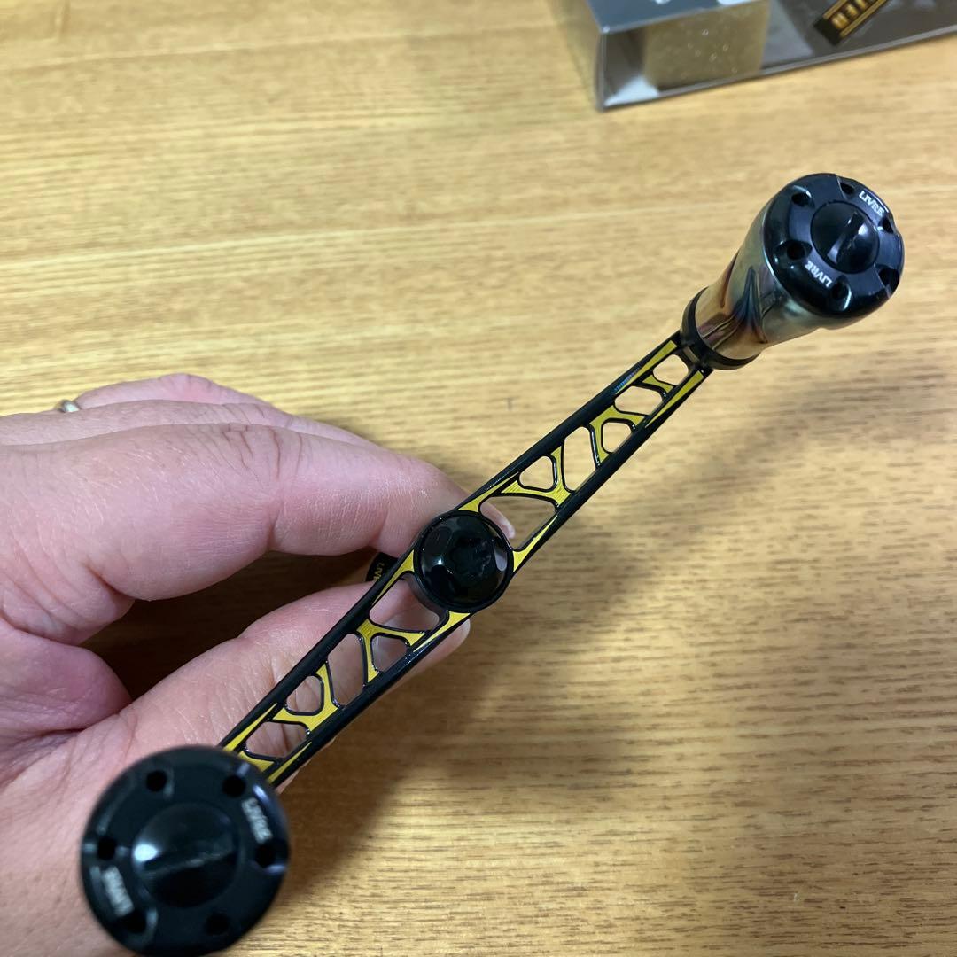 限定美品　シマノ LIVRE イエローライン　ウイング100 タイプ2 スタンド