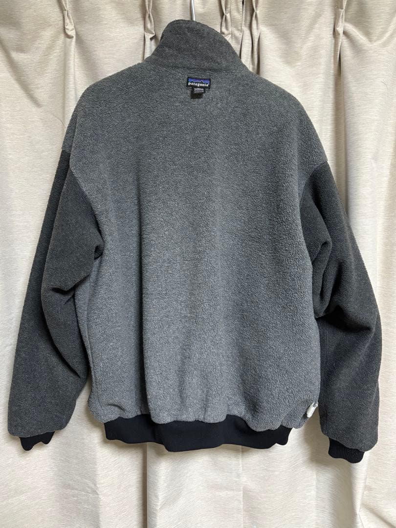 Patagonia ブラック ナイロンジャケット　シェルドシンチラ XL