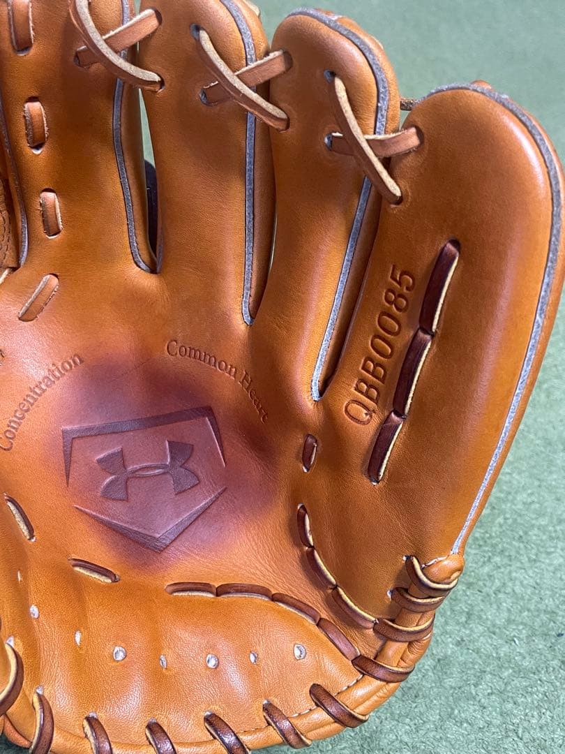 アンダーアーマー　野球　グローブ　硬式　内野